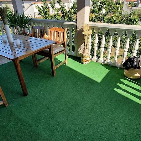 Three Bedroom Apartment Between Trogir And Split Kaštela المظهر الخارجي الصورة